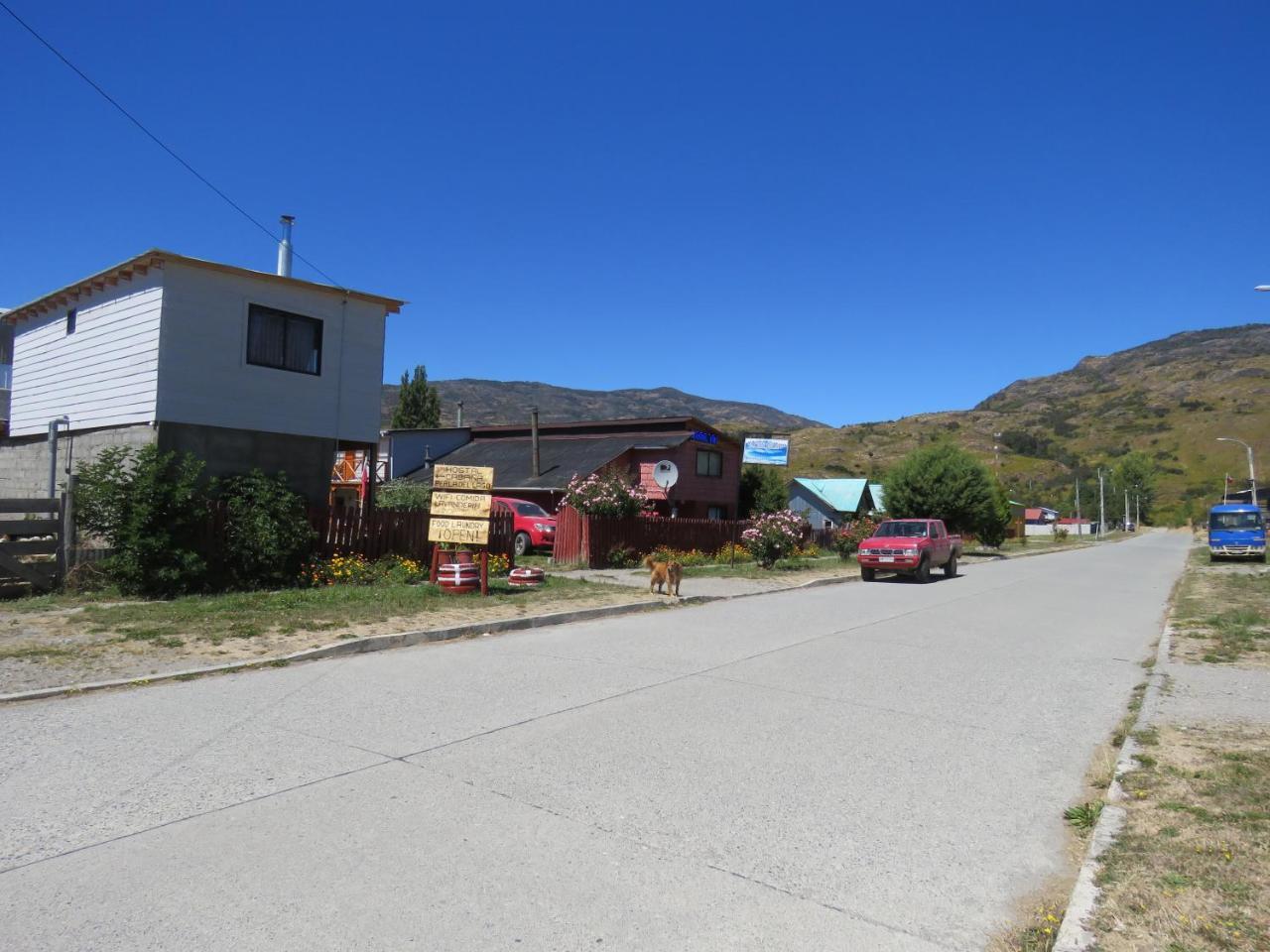 Hostal Y Cabanas Peumayen Puerto Guadal Exterior foto